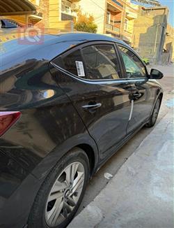 هیۆندای ئەلەنترا